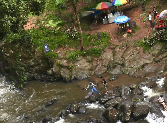 Wisata Alam Air Terjun Curug Panjang